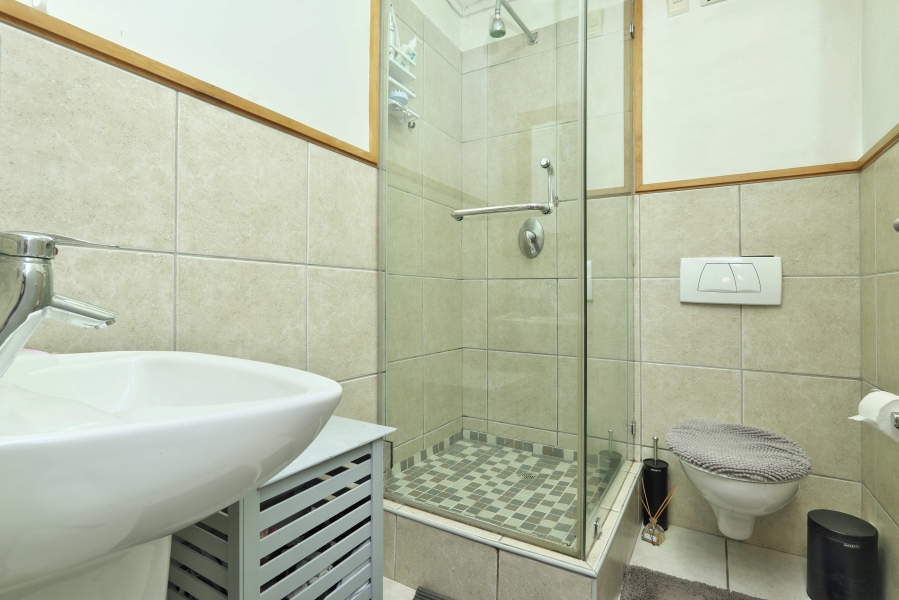2 Bedroom Property for Sale in Humewood Eastern Cape